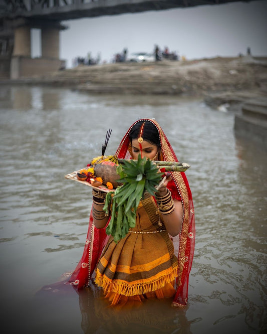 ये छठ है। ये हठ है। ये मानवता की हठ है।